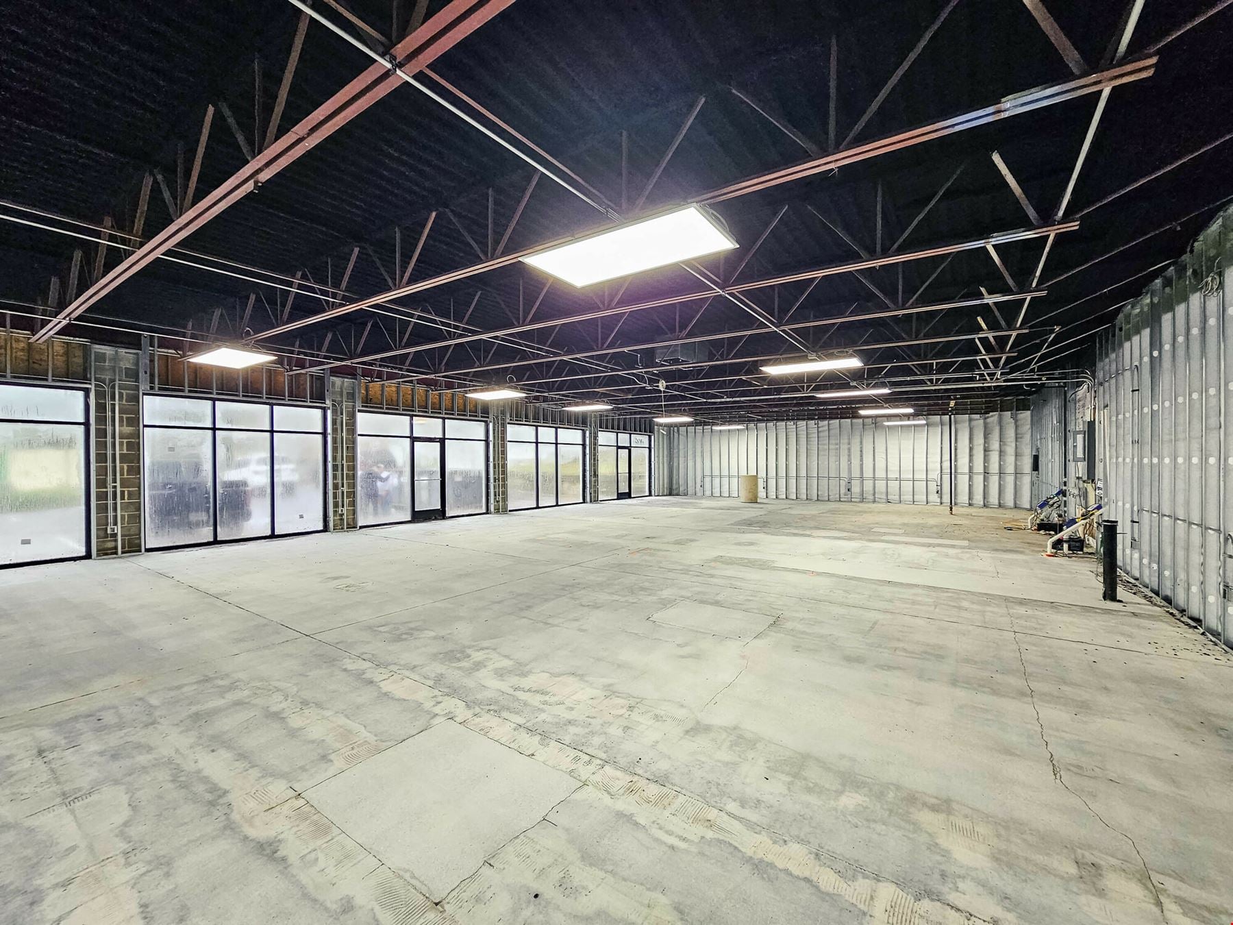 Retail Space For Lease - Midtown