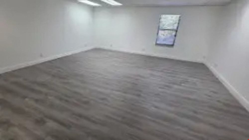 805 SF Suite 224 Professional and Medical Office Space