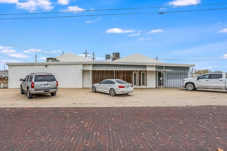 Preview of Industrial space for Sale at 638 W 1st Ave