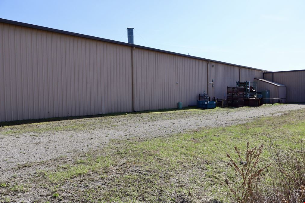 8208 Ellis Rd