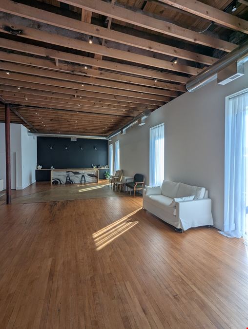 Loft Suite Unit Available in Downtown Lombard