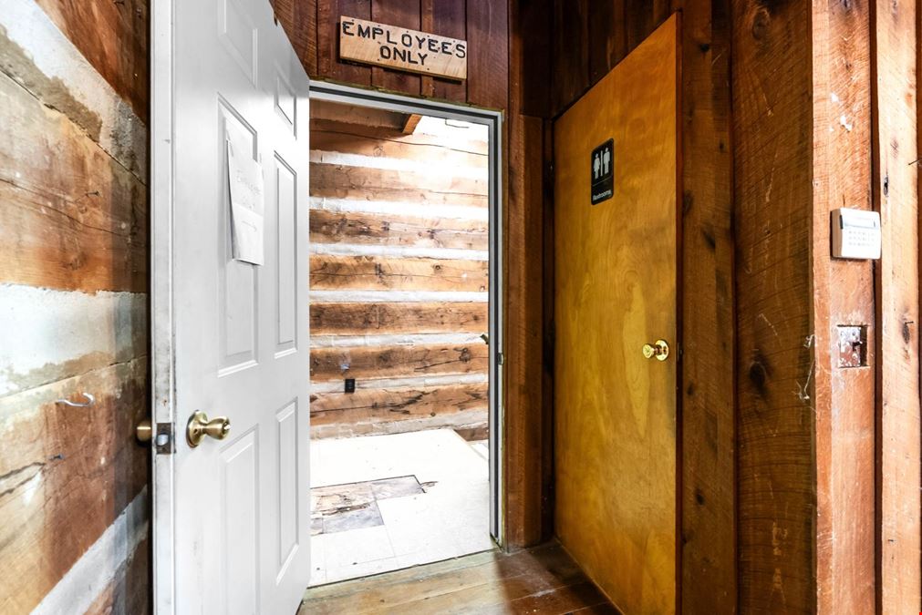 2350 Squire Boone Rd SW