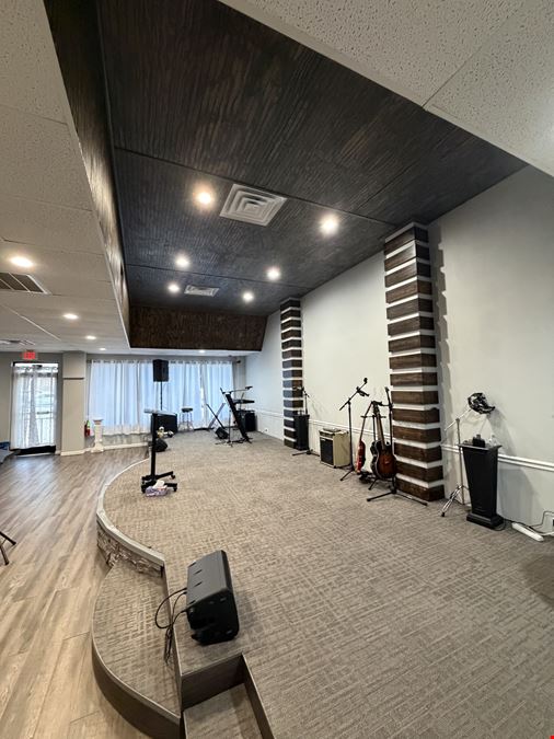 820 Providence Blvd
