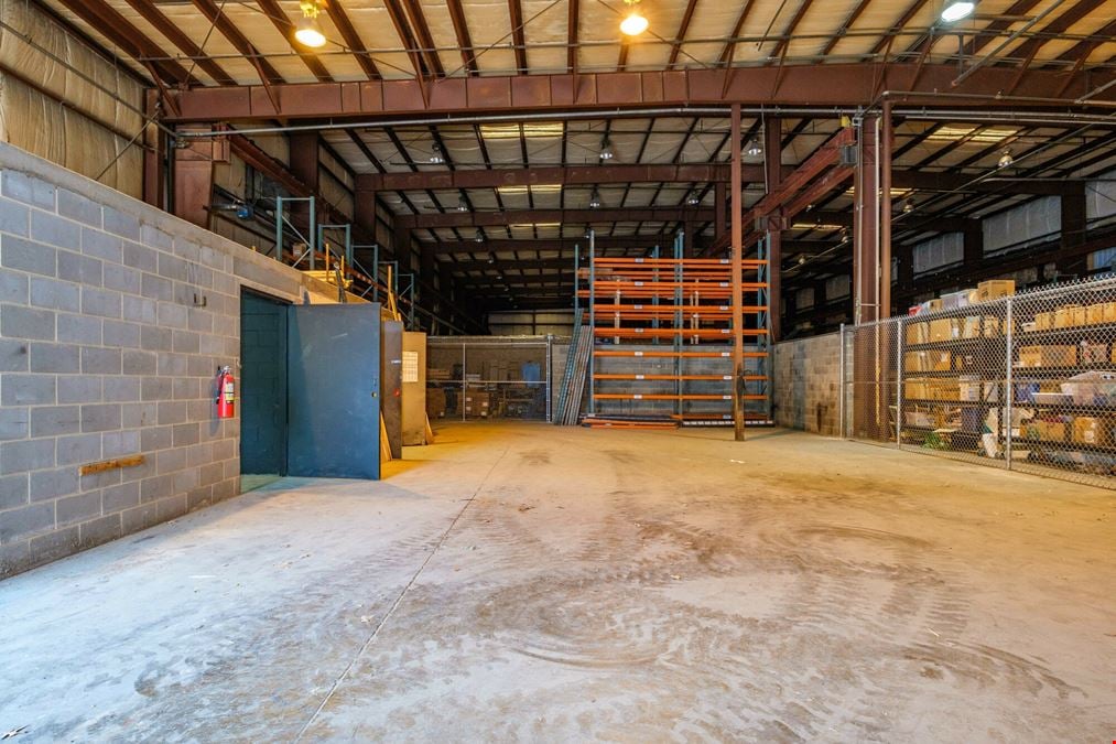 PRIME COMMERCIAL SPACE FOR LEASE- 3,100 SF
