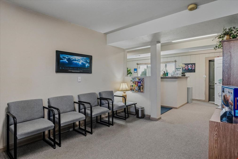 Multi-Tenant Office Building w Ample Parking