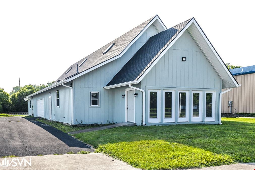 Commercial Office or Retail Building FOR SALE or LEASE