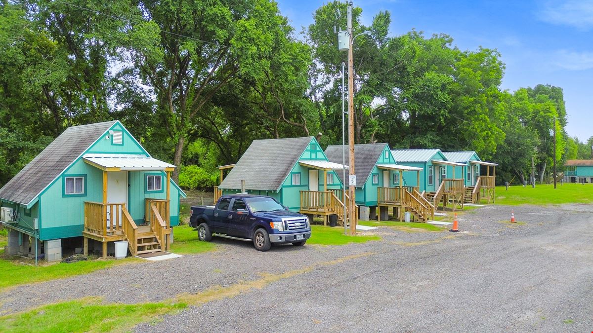 Turnkey Lakefront Recreational Property– Cabins, Sites & Endless Recreation