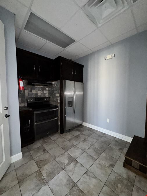 3900 S Stonebridge Dr #101