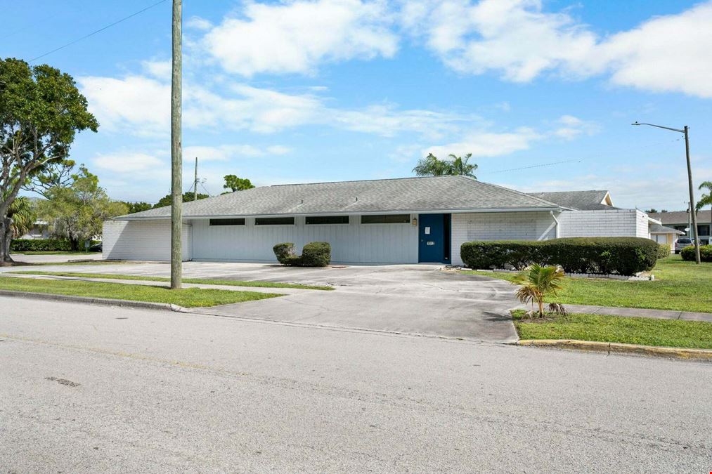 Turn-Key Medical Office: Steps from Lawnwood Medical Center