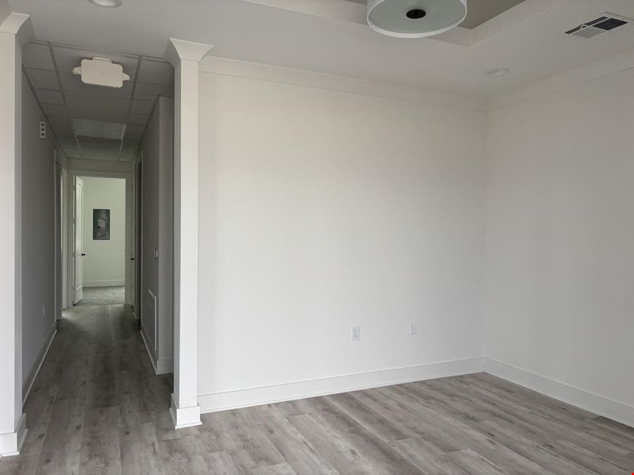 421-423 Vintage Lane