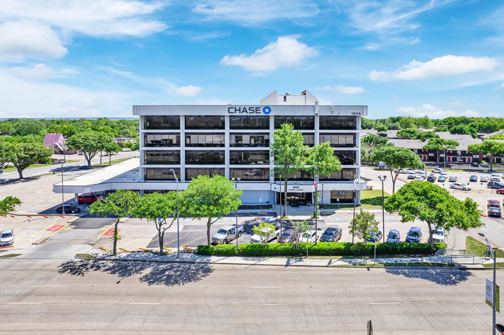 1600 E Pioneer Pkwy