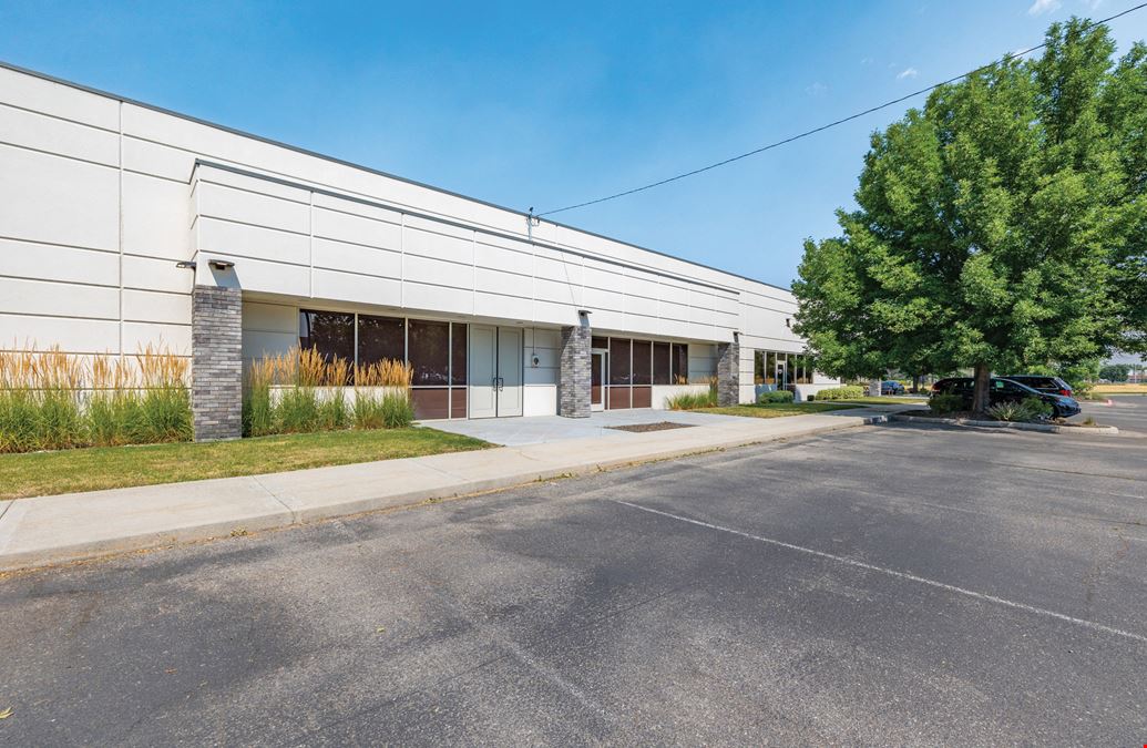 Cottonwood Plaza