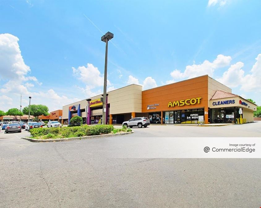 Seven Hills Plaza