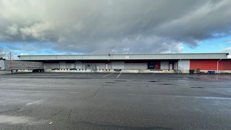 Preview of Industrial space for Rent at 841 3rd Ave