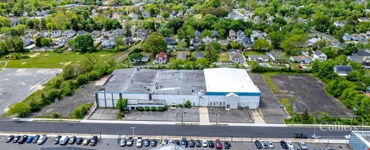 51,540 SF Flex Warehouse for Single or Multi-Tenant Use