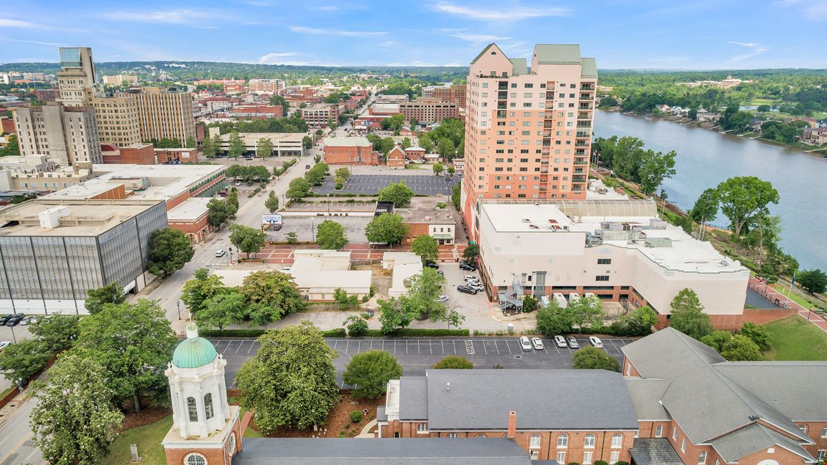 Downtown Building Restaurant & Event Venue