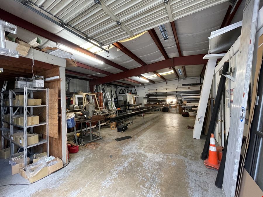 1575 Cattlemen Rd