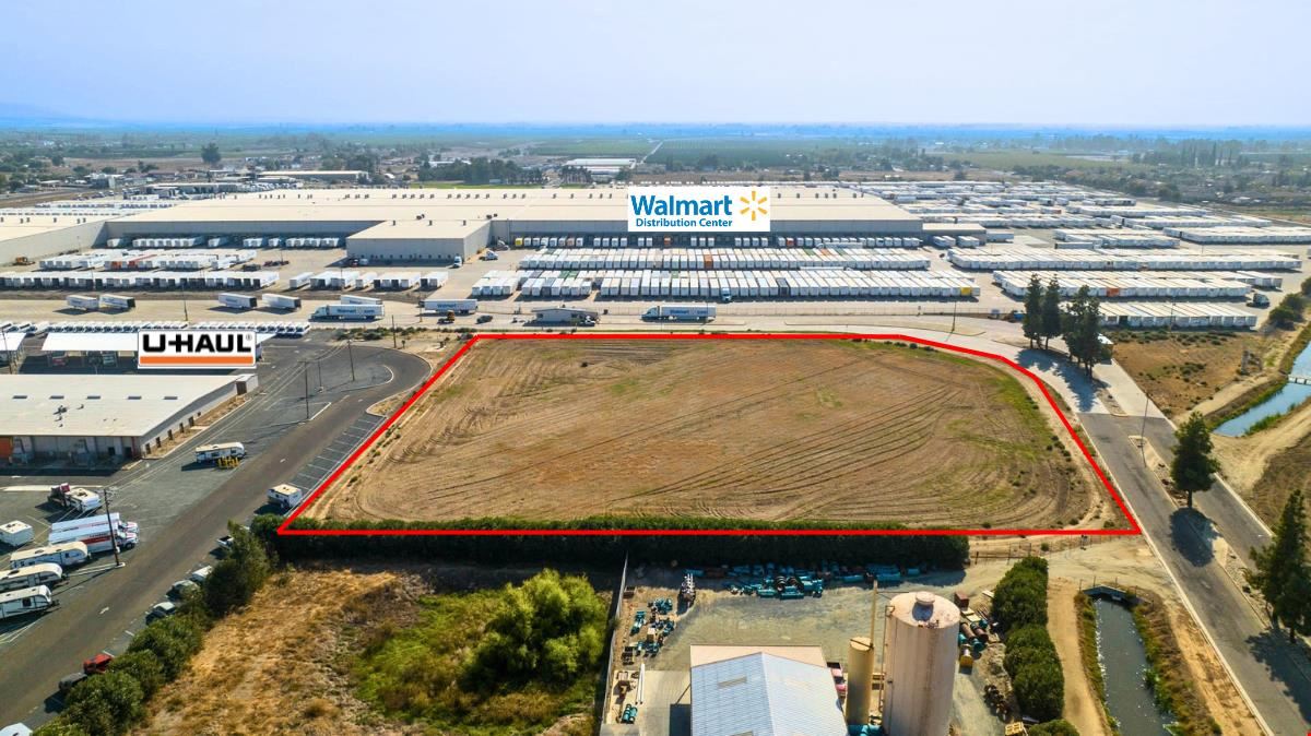 ±4.38 Acres of Commercial Industrial Land off CA-190