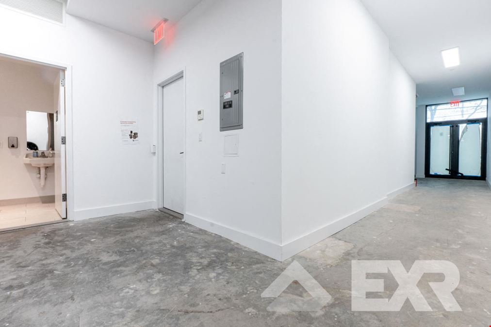 27-10 37th Ave