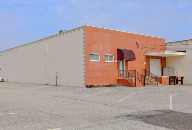 Preview of Industrial space for Rent at 1708 Mactavish Avenue