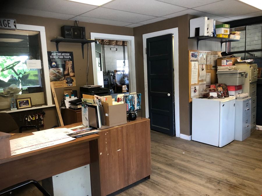 Mechanic Shop, Automotive, Warehouse
