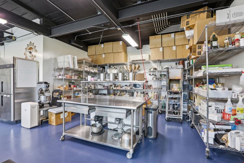 Sun-drenched 1,521sf Space for Lease in Amesbury, MA