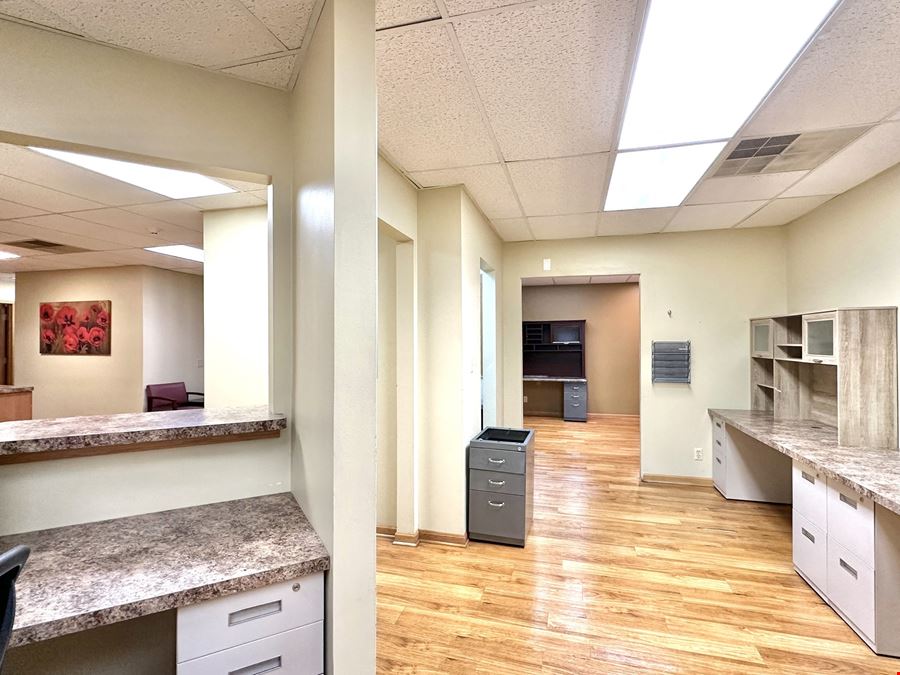 9729-31 Prairie Ave