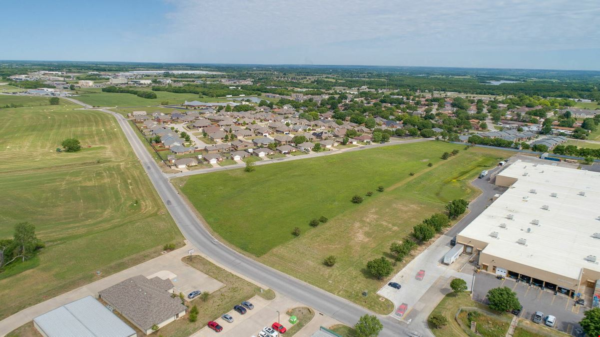 Ardmore Land - Commercial Frontage