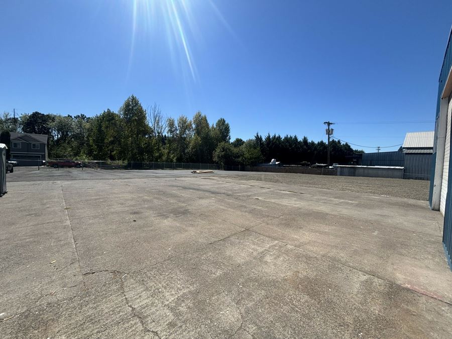 Warehouse & Office with Fenced Yard Space