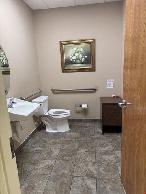 Desirable, Gorgeous Oviedo Office For Sale