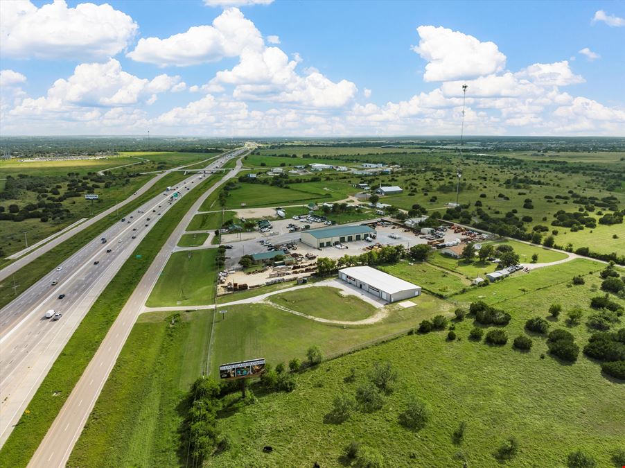 8398 S Interstate 35