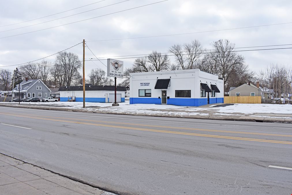 1532 & 1544 Chicago Dr Wyoming