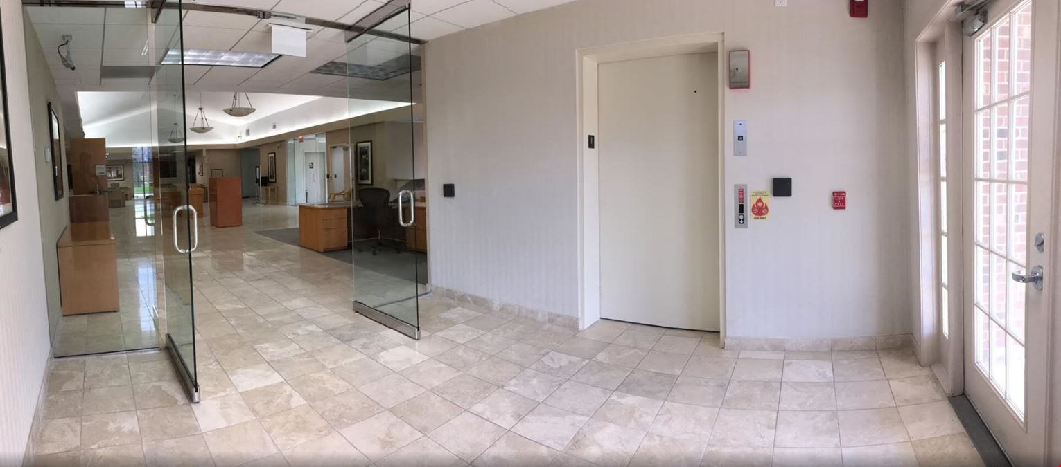 275 S Roselle Rd