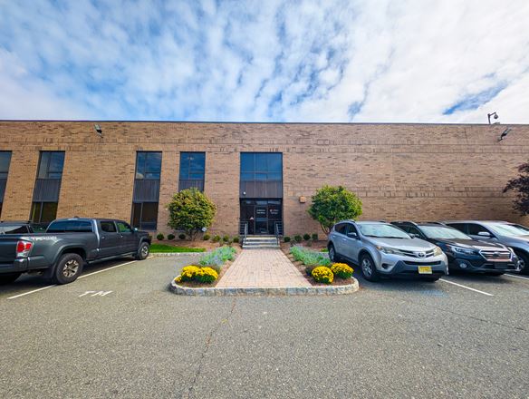 Preview of Office space for Rent at 450 Commerce Blvd