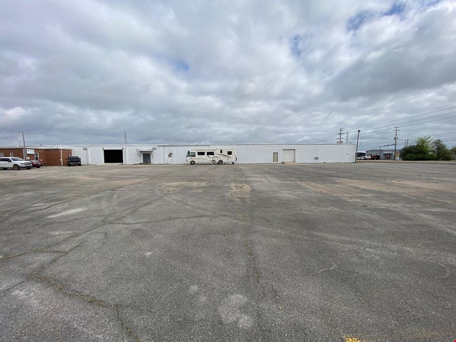 120,000 SF Warehouse