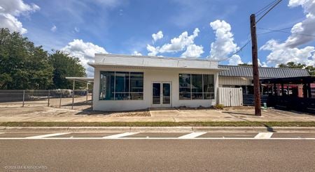 Preview of Retail space for Rent at 224 NW 8th Avenue