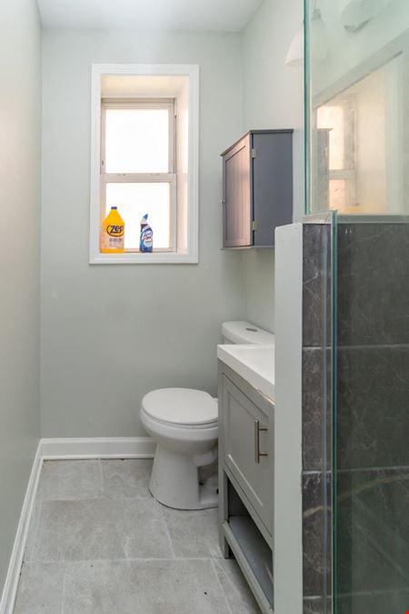 619 E Groveland Park | 7 Unit Multifamily