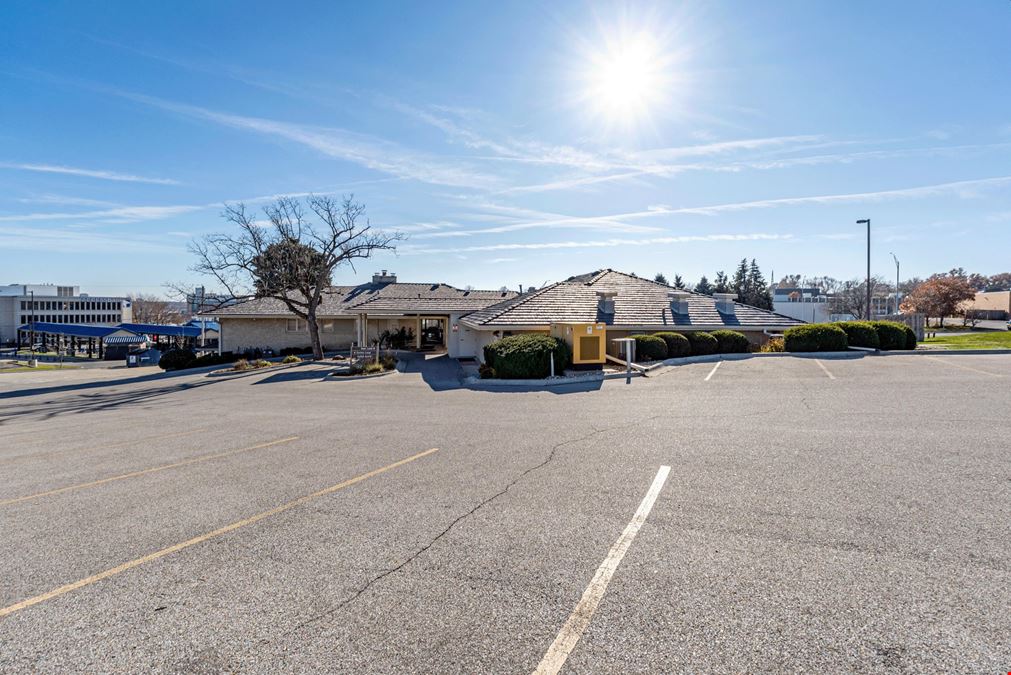 8900 W Dodge Rd