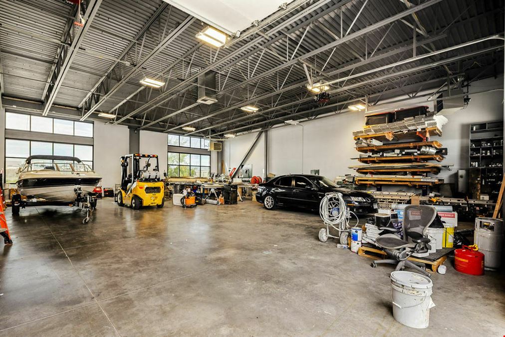 806 Salida Way