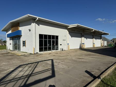 Preview of Retail space for Sale at 3117 Highway 51