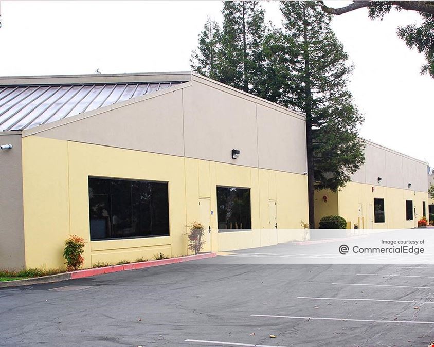 1345 Redwood Way