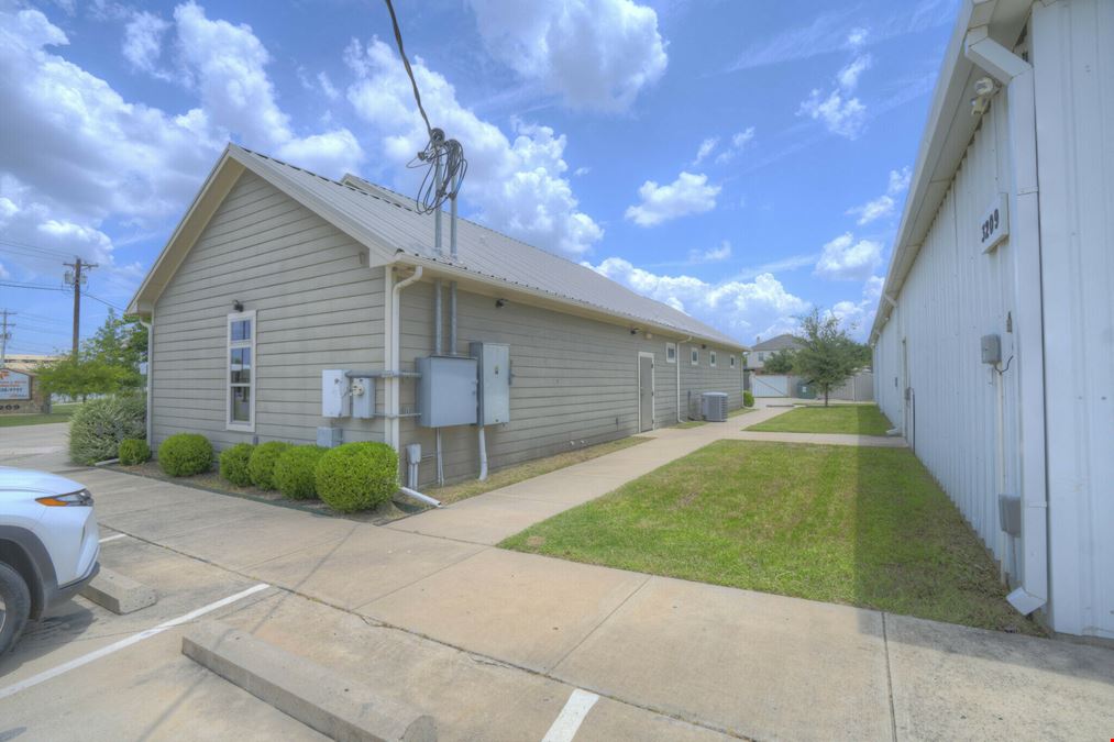 3209 Fort Worth Dr