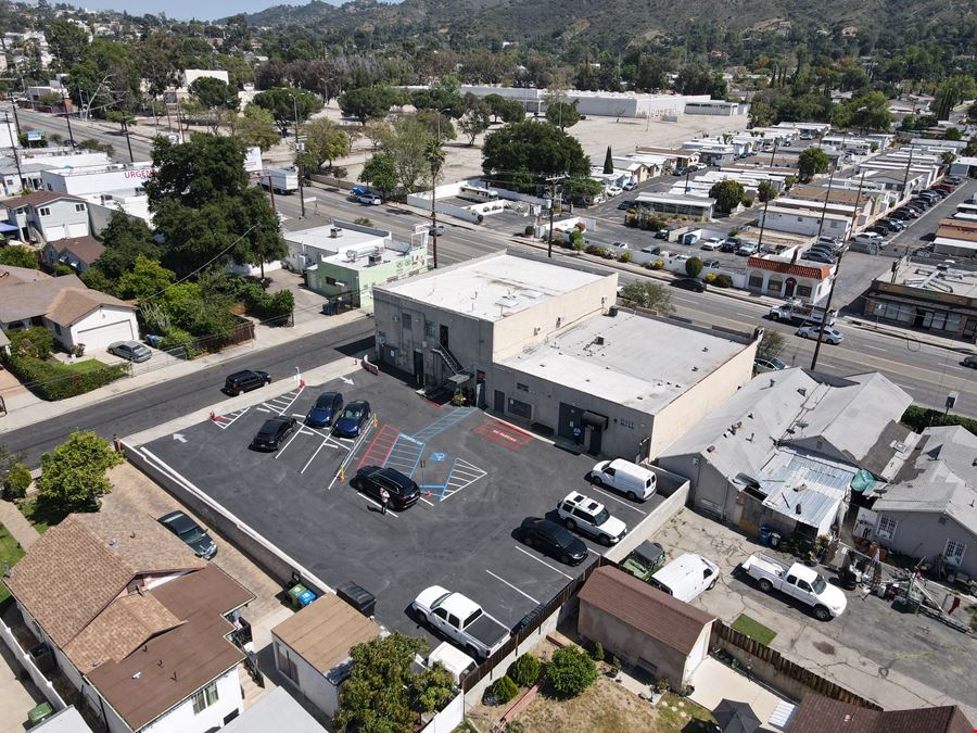 8115-8121 Foothill Blvd
