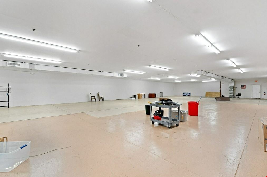 Office & Climate-Controlled Warehouse