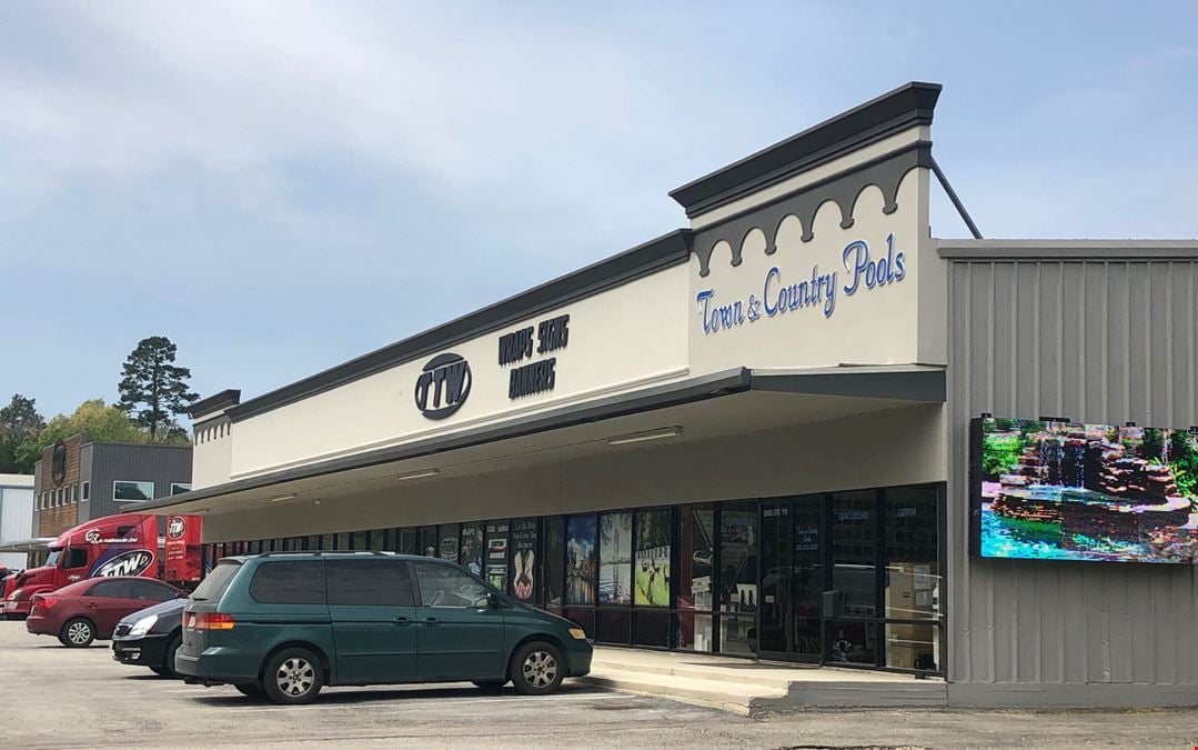 FM 2978 - Retail For Lease