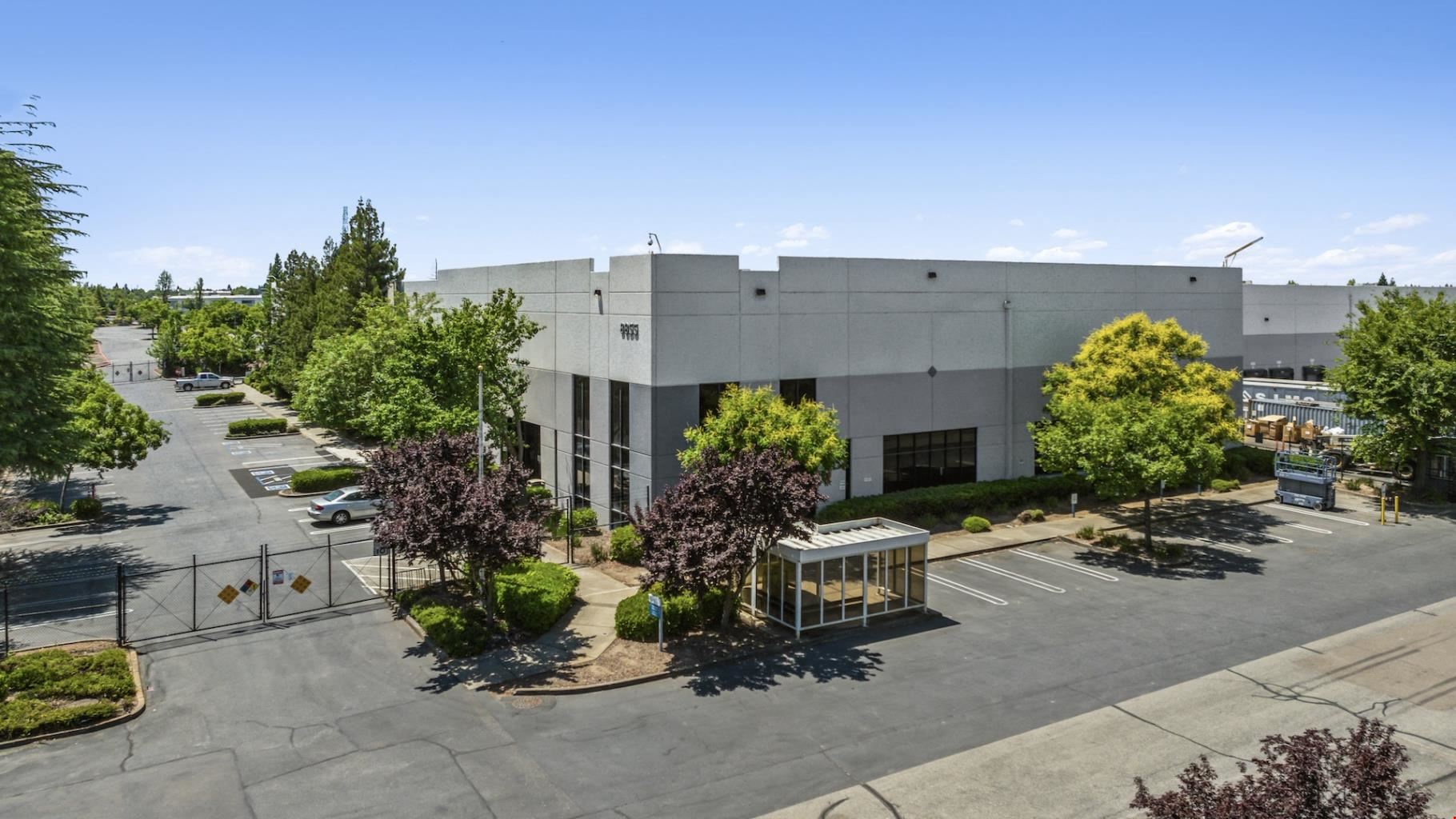 Sierra View Industrial Park Building 3