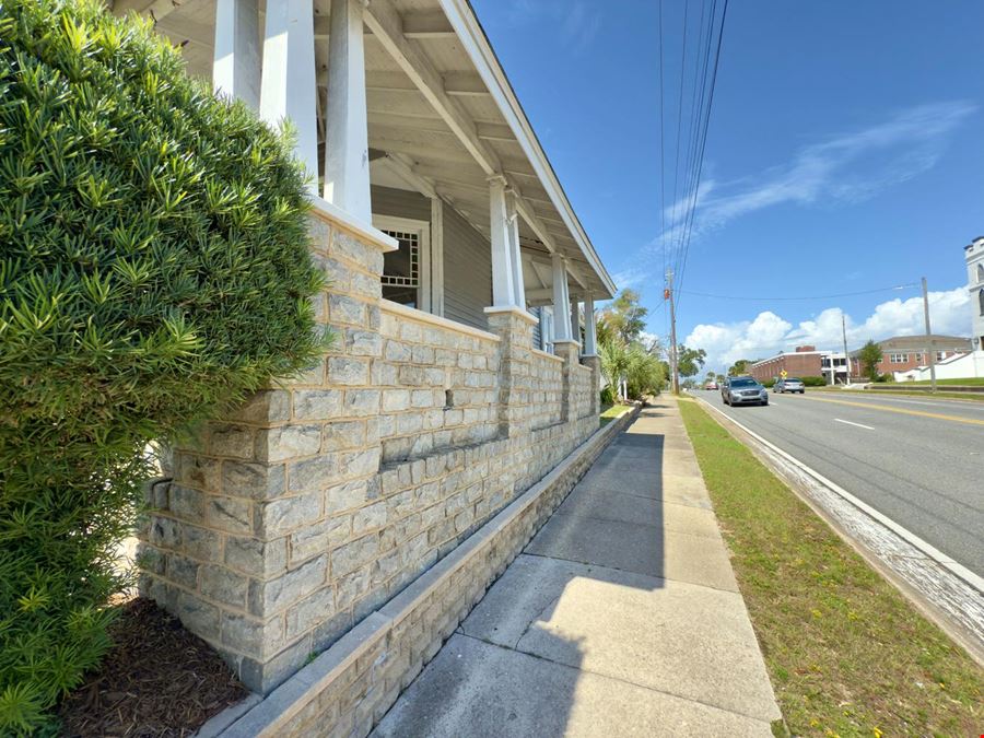 824 E La Rua Street, Pensacola, FL 32501