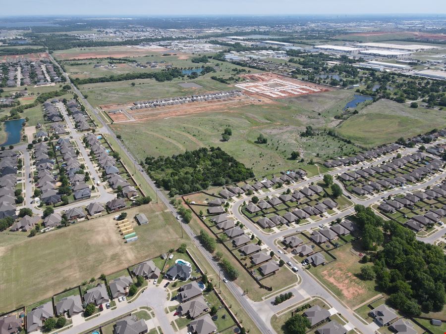 County Line Rd and SW 29th St