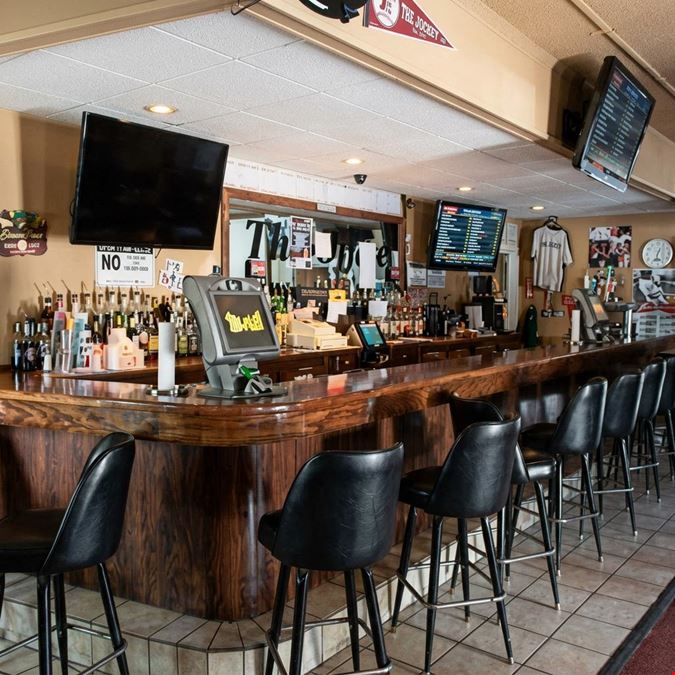 2319 Niagara Falls Blvd - 3,096± SF Retail / Restaurant Space – Former Pizzeria & Sports Bar