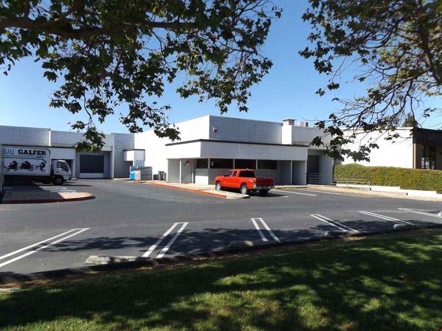 9,000 SF Commercial Service Space